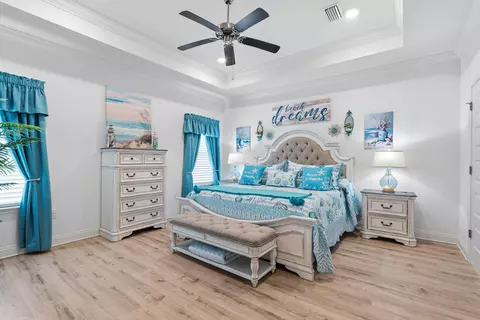 Bedroom - 101 Hammock Oaks Blvd, Freeport, FL 32439 photo 1 of 5