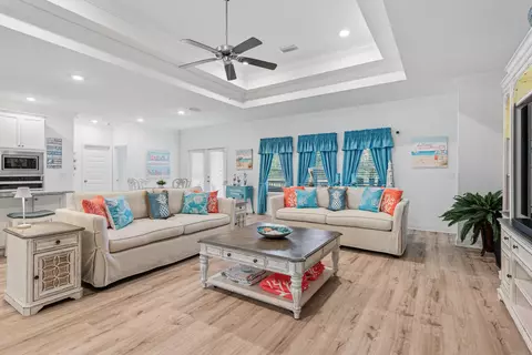 Living - 101 Hammock Oaks Blvd, Freeport, FL 32439 photo 5 of 5