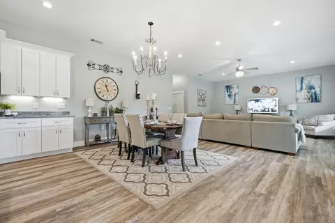 Dining - 4371 Kls Ranch Rd, Crestview, FL 32539 photo 1 of 6