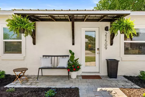 21509 Caribbean Ln, Panama City Beach, FL 32413