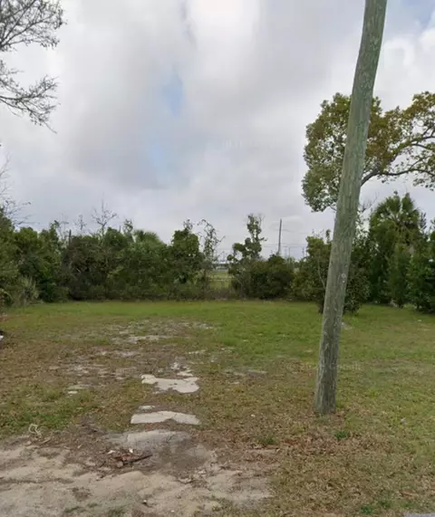1314 Lincoln Dr, Panama City, FL 32401