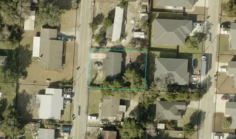 479 Aleta Ave, Mary Esther, FL 32569