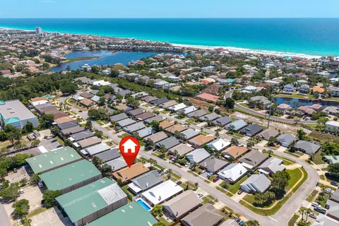 View/Area - 4643 Windstarr Dr, Destin, FL 32541 photo 7 of 15
