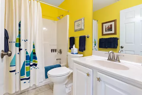 Bath - 4643 Windstarr Dr, Destin, FL 32541 photo 3 of 3
