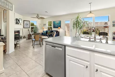 Kitchen - 4643 Windstarr Dr, Destin, FL 32541 photo 4 of 4