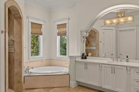 Bath - 3263 Burnt Pine Cv, Miramar Beach, FL 32550 photo 1 of 9