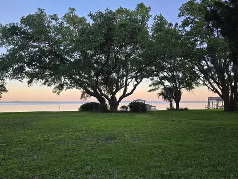 Exterior - 261 Cedar Beach Cv, Freeport, FL 32439 photo 1 of 8