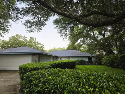 Exterior - 261 Cedar Beach Cv, Freeport, FL 32439 photo 8 of 8