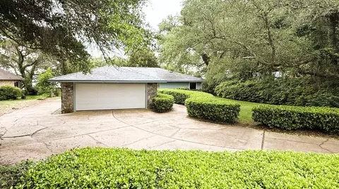 Exterior - 261 Cedar Beach Cv, Freeport, FL 32439 photo 5 of 6