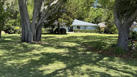 Exterior - 261 Cedar Beach Cv, Freeport, FL 32439 photo 3 of 6