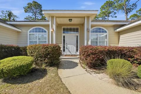 6556 Lansford St, Navarre, FL 32566