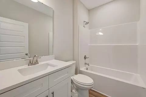 Bath - 4006 Bear Creek Rd, Crestview, FL 32539 photo 4 of 4