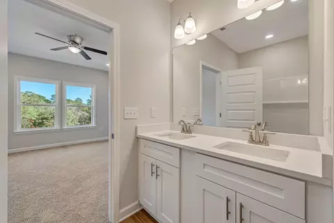 Bath - 4006 Bear Creek Rd, Crestview, FL 32539 photo 2 of 4