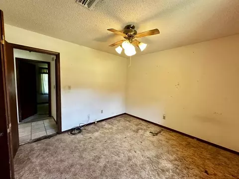 Bedroom - 310 Springwood Cir, Crestview, FL 32536 photo 1 of 4