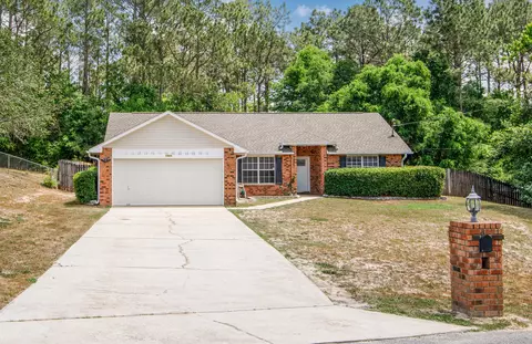 1305 Jefferyscot Ct, Crestview, FL 32536