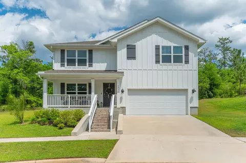 6831 Interlachen Ln, Laurel Hill, FL 32567