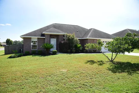 2264 Lewis St, Crestview, FL 32536