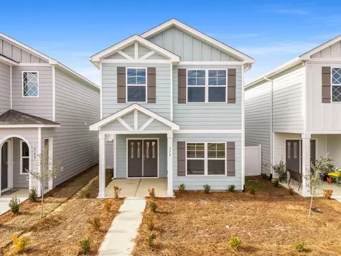 379 Arrowwood Blvd, Freeport, FL 32439