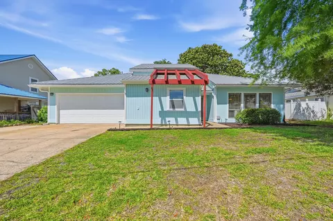 368 Evergreen Cir, Destin, FL 32541