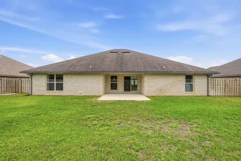Exterior - 4730 Chanson Crossing Xing, Crestview, FL 32539 photo 7 of 12