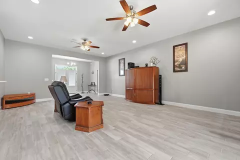 Living - 4730 Chanson Crossing Xing, Crestview, FL 32539 photo 4 of 5