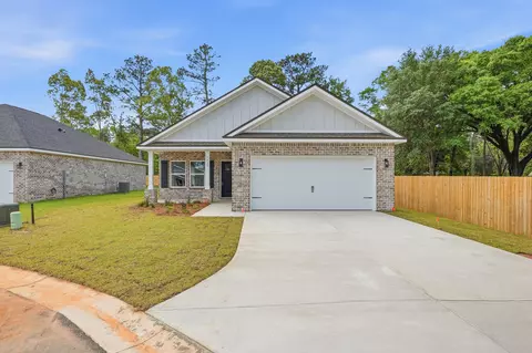 Exterior - 2829 Blackbird Ct, Crestview, FL 32539 photo 2 of 4