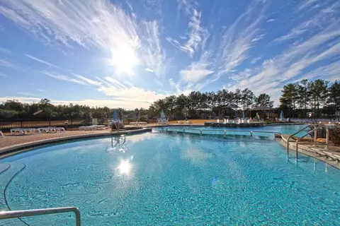 Exterior - 77 Meadow Lake Dr, Freeport, FL 32439 photo 10 of 19