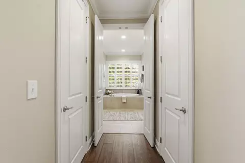 Entry Way - 77 Meadow Lake Dr, Freeport, FL 32439 photo 4 of 4