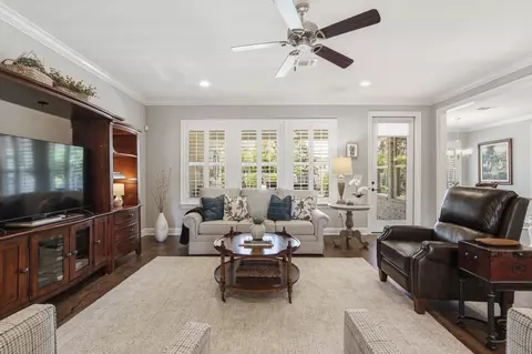Living - 77 Meadow Lake Dr, Freeport, FL 32439 photo 1 of 2