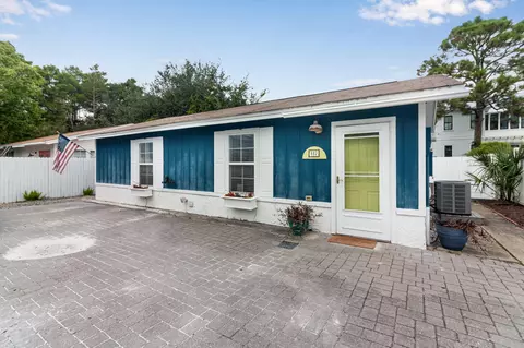 107 Brown St, Santa Rosa Beach, FL 32459