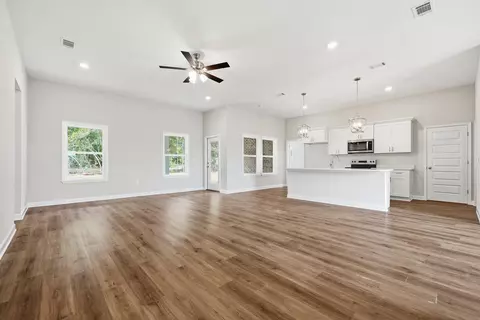 Living - 6112 Mildreds Way, Crestview, FL 32539 photo 1 of 5