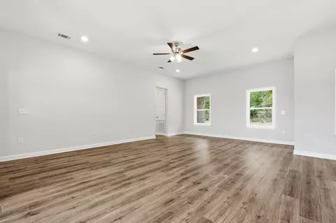 Living - 6112 Mildreds Way, Crestview, FL 32539 photo 4 of 5