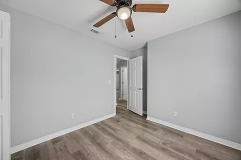 Bedroom - 421 Apple Dr, Crestview, FL 32536 photo 1 of 2