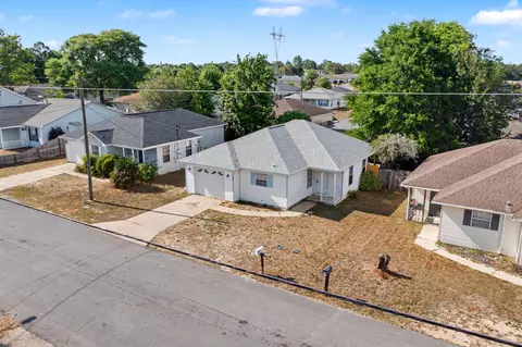 View/Area - 421 Apple Dr, Crestview, FL 32536 photo 1 of 5