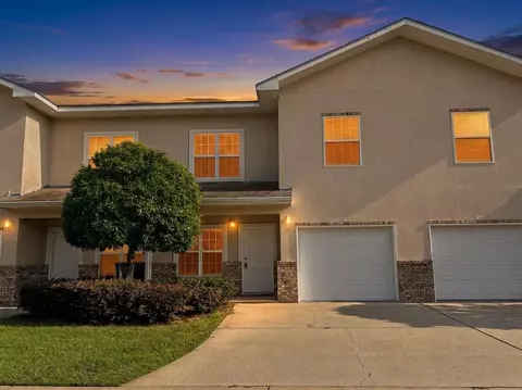 1490 Bentley Cir, Fort Walton Beach, FL 32547