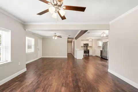 Living - 65 Junior Dr, Shalimar, FL 32579 photo 6 of 6