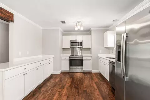 Kitchen - 65 Junior Dr, Shalimar, FL 32579 photo 2 of 7