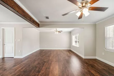 Living - 65 Junior Dr, Shalimar, FL 32579 photo 3 of 6