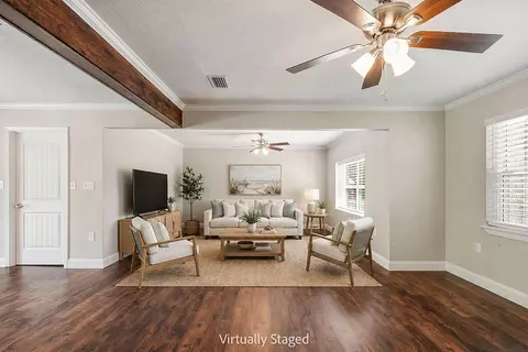 Living - 65 Junior Dr, Shalimar, FL 32579 photo 4 of 6