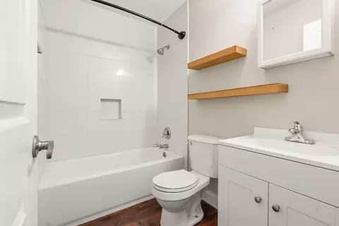 Bath - 65 Junior Dr, Shalimar, FL 32579 photo 1 of 3