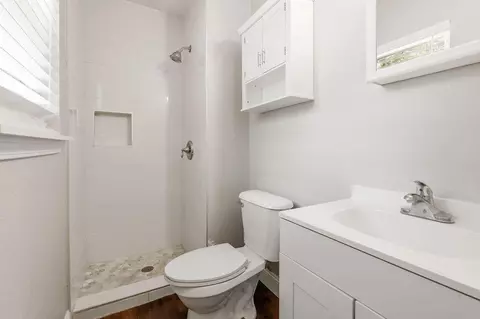 Bath - 65 Junior Dr, Shalimar, FL 32579 photo 3 of 3