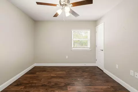 Bedroom - 65 Junior Dr, Shalimar, FL 32579 photo 4 of 5