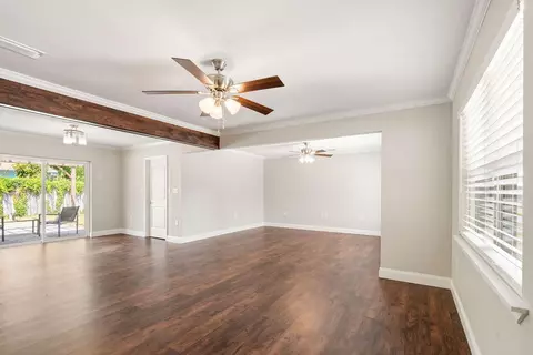 Living - 65 Junior Dr, Shalimar, FL 32579 photo 1 of 6