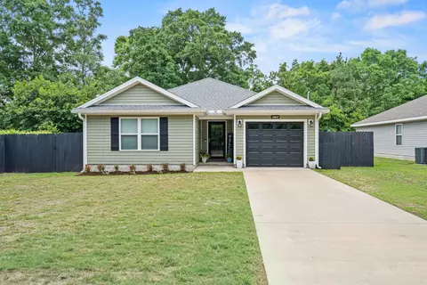 3172 Main St, Crestview, FL 32539