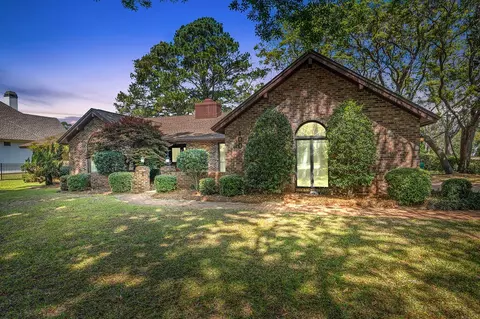 100 Sunset Cv, Niceville, FL 32578