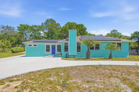 203 NE Bradley Dr, Fort Walton Beach, FL 32547