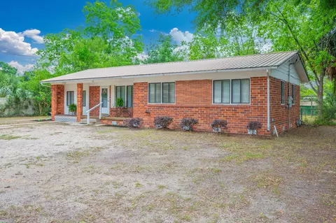 355 W First Ave, Crestview, FL 32536