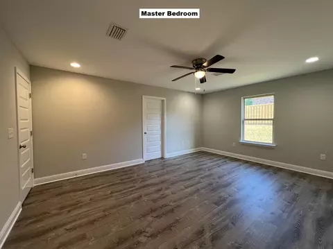 Bedroom - 445 Scooter Cv, Crestview, FL 32539 photo 1 of 4