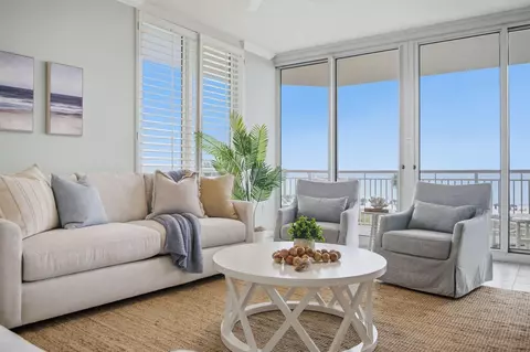 8499 Gulf Blvd #201, Navarre, FL 32566