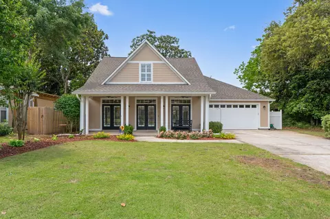 1739 Sound Creek Ct, Navarre, FL 32566